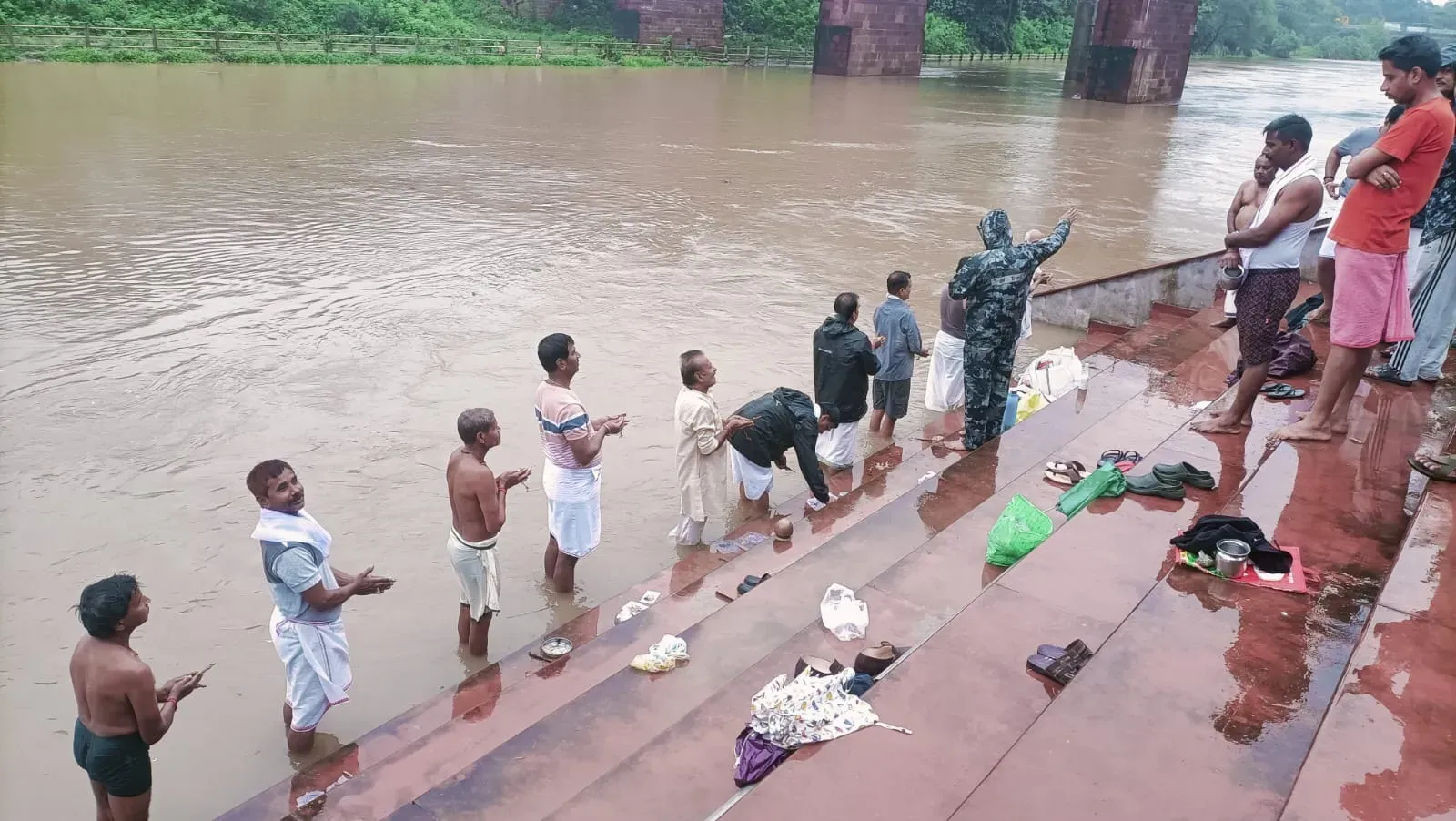 मसुरहा घाट पर सजेगी श्रद्धा की शाम, दीपदान और भजन संध्या से होगी पितृपक्ष की विदाई