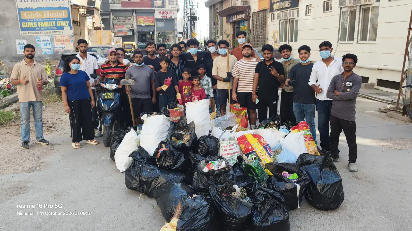 कोटा कम्युनिटी ने विद्यार्थियों के साथ मिलकर कोरल पार्क में चलाया स्वच्छता अभियान..!!