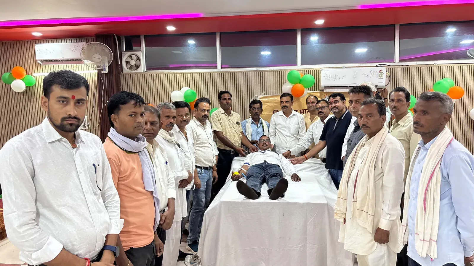 धौलपुर -मानवाधिकार विकास संघ (HRDA) द्वारा धौलपुर में आयोजित विशाल रक्तदान शिविर बना 'जीवनदान', कुल 70 यूनिट रक्त हुआ एकत्र