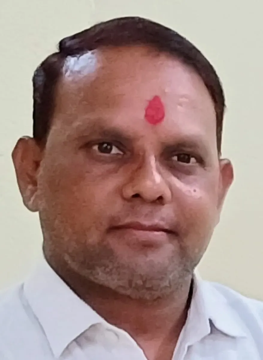 मैहर घुनवारा में बिजली व्यवस्था बेपटरी! 20 किमी दूर बैठकर मोबाइल से चल रहा सिस्टम, जेई-लाइनमैन पर फोन नहीं उठाने के आरोप