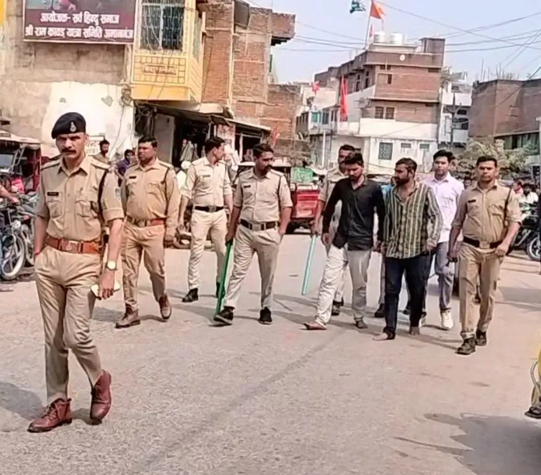 पटवारी सुरेंद्र श्रीवास्तव पर हमले के मामले में पुलिस का बड़ा एक्शन, 2 आरोपी गिरफ्तार; घटनास्थल तक निकाला जुलूस..